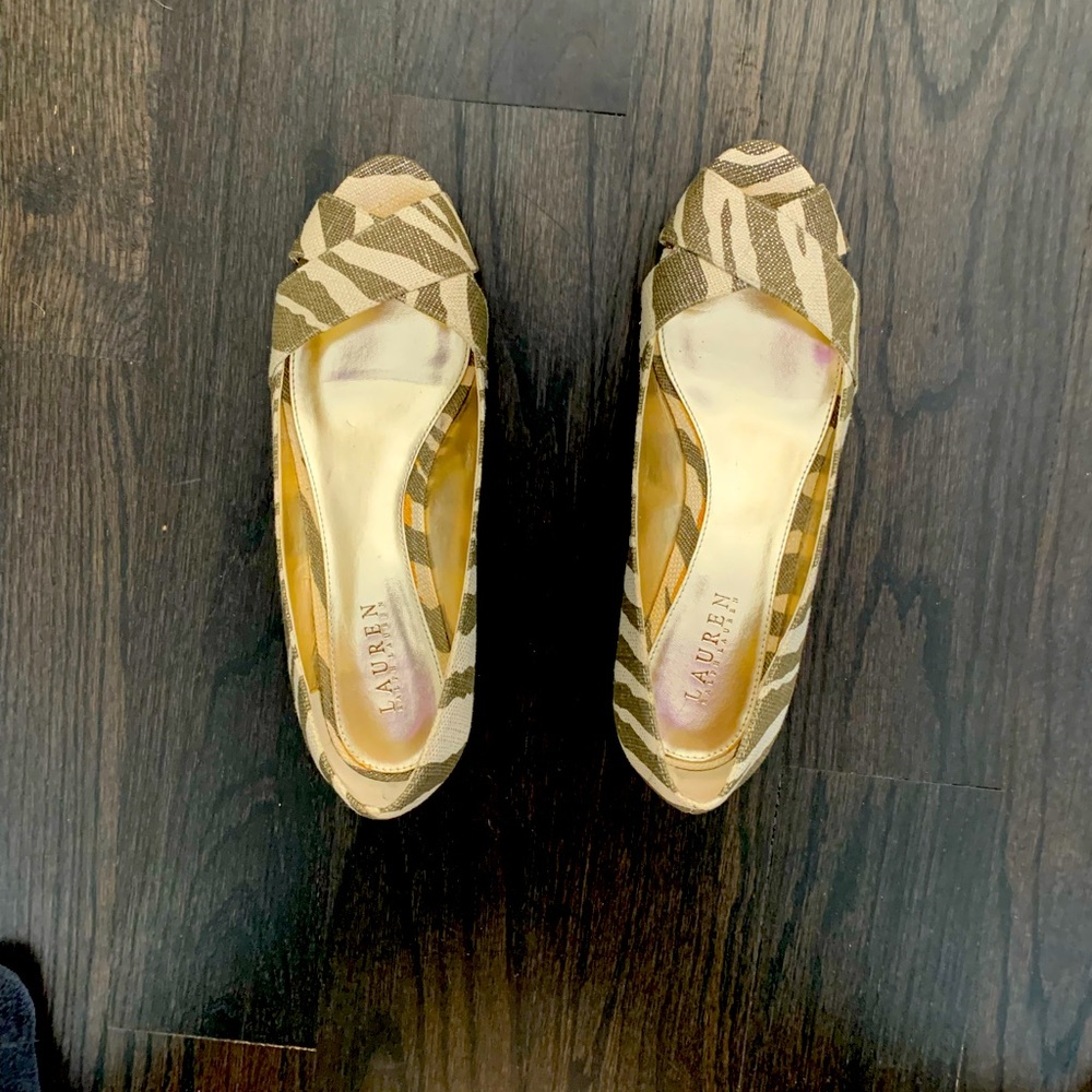 Ralph Lauren Size 10b peep toe shoes